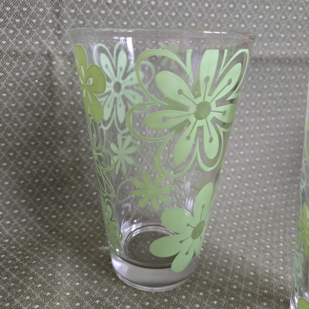 Cerve Floral Glass Tumblers Set of 4 Green Flower Design Vintage
